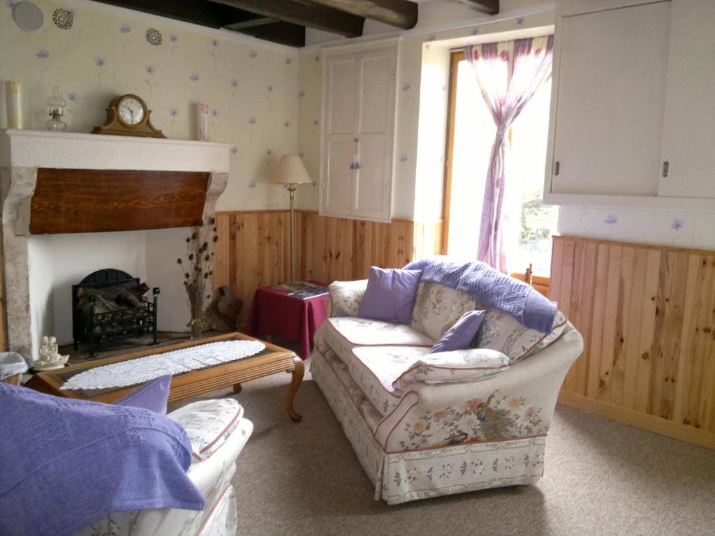 La Maison Jaune Bed and Breakfast Bouresse Eksteriør billede